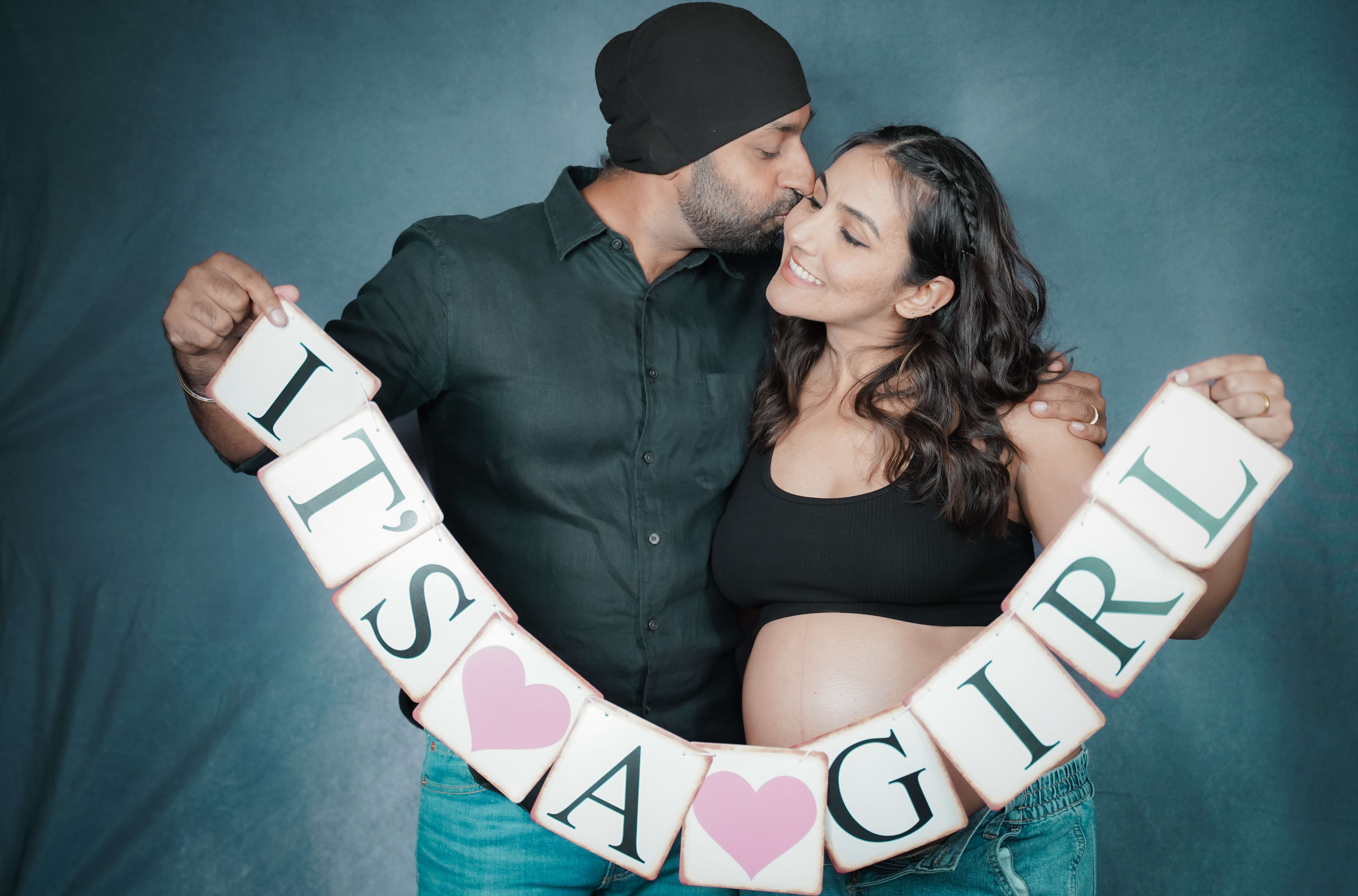 Maternity Session photography by Miniatures, Bangkok — 24