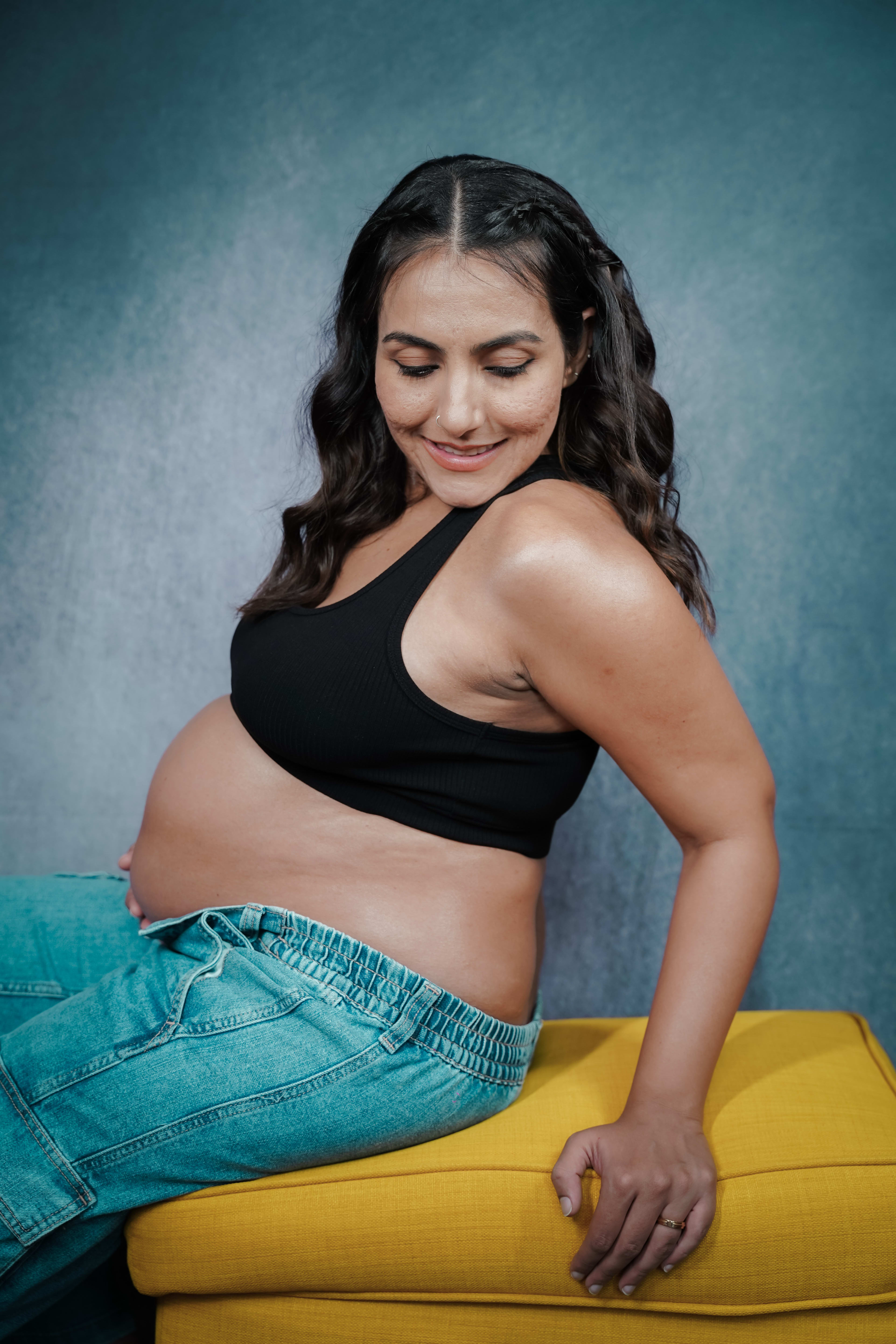 Maternity Session photography by Miniatures, Bangkok — 26
