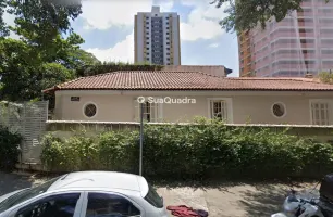 Rua Crasso, 413