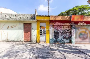 Avenida Maria Luiza Americano, 1055, Casa Fundos