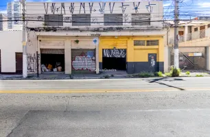 Rua Alfredo Pujol, 852