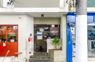 Rua Doutor Renato Paes de Barros, 185