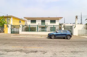 Rua Itápolis, 858