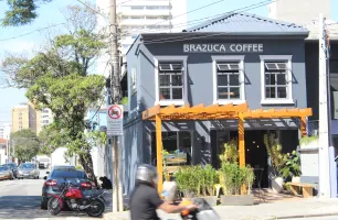 Avenida Nova Independência, 304