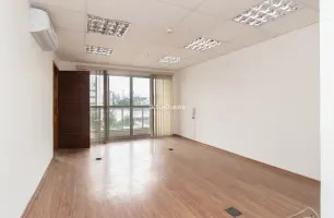 Avenida Marquês de São Vicente, 405, sala 205