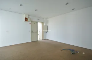 Rua Líbero Badaró, 293, 24A