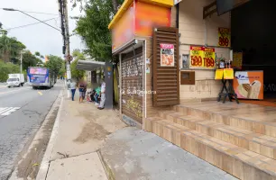 Avenida Carlos Lacerda, 558