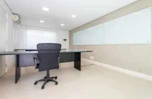 Avenida Brigadeiro Luís Antônio, 4148, Conjunto B