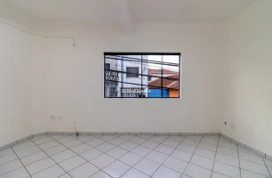 Avenida Paula Ferreira, 1707, Sala 05