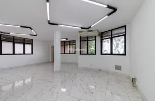 Avenida Paes de Barros, 2333, sala 04