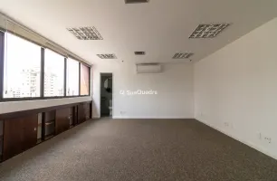 Rua Vieira de Morais, 420, 121 a 124