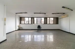 Rua Vergueiro, 3086, 74