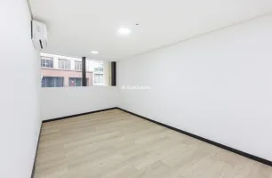 Rua Barão de Itapetininga, 143, Sala 8