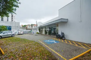 Avenida José Maria Whitaker, 993