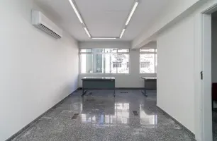 Rua Augusta, 1122, SobreLoja - Sala 1