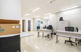 Avenida Santo Amaro, 3330, Conjunto 14