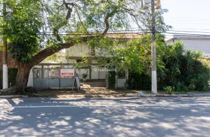 Avenida Afrânio Peixoto, 245