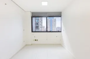 Rua Doutor Neto de Araújo, 320, cj 801