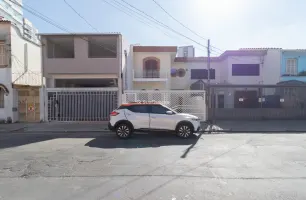 Rua Coronel Gustavo Santiago, 27