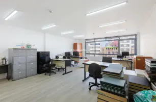 Praça da Liberdade - Japão, 61, Sala 51