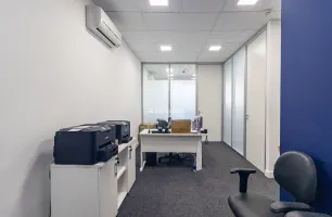 Avenida Doutor Chucri Zaidan, 1550, sl 402