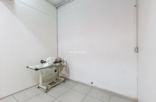 Rua General Carneiro, 235, Lojas terrea