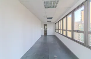 Rua Turiassu, 446, conjuntos 111, 112, 117 e 118