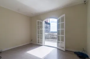 Avenida Dom Rodrigo Sanches, 1089, Sala 2