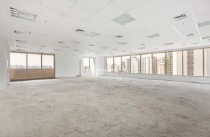 Rua Guaraiúva, 135, 14° andar conjunto 141 e 142