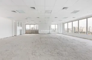 Rua Guaraiúva, 135, 12° andar conjunto 121 e 122