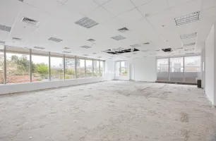 Rua Guaraiúva, 135, 2º andar conjunto 21