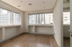 Rua Desembargador Eliseu Guilherme, 200, Sala 708