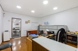 Rua Quirino dos Santos, 79