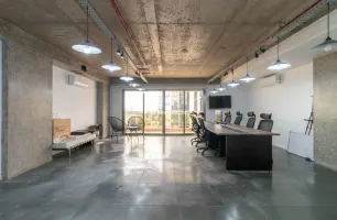 Avenida Angélica, 2133, Cjs. 81 e 82