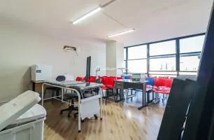 Rua Manuel Borba, 292, 4º andar