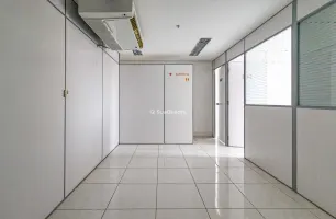 Avenida Adolfo Pinheiro, 1001, 105/106