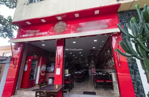 Rua Doutor Camilo Haddad, 221