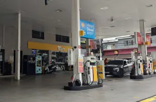 Rua Serra de Bragança, 382, B