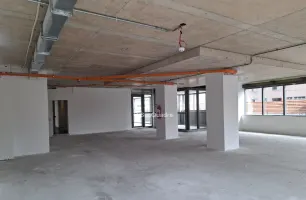 Avenida Pedroso de Morais, 737, Cj. 304