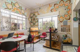 Rua Doutor Mário Vicente, 126, sobrelojas e salas