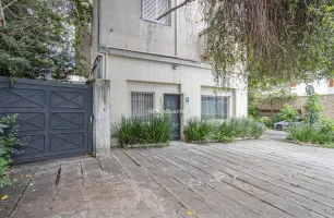 Rua Capitão Francisco Padilha, 108