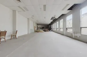 Avenida Doutor Alberto de Oliveira Lima, 6901, Térreo