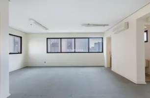 Rua Traipu, 114, sala 84