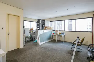 Rua Traipu, 114, sala 44