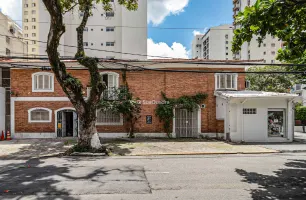 Avenida Pavão, 757, Lojas 02 e 03