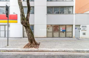 Rua Aguiar de Barros, 69, Loja 02