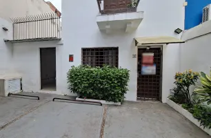 Rua Edson de Castro Pinto, 52