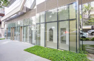 Rua Doutor Homem de Melo, 380, Loja 06