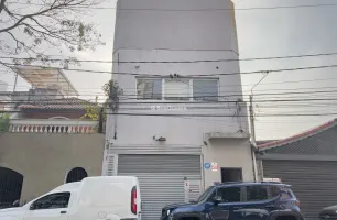 Rua Columbus, 257, e galpão