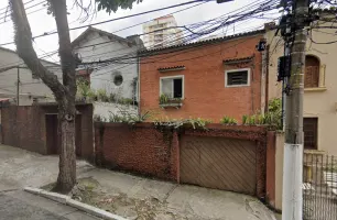 Rua Oliveira Peixoto, 102